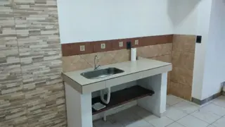 ALQUILER - Casa familiar- 2 Habitaciones foto 2