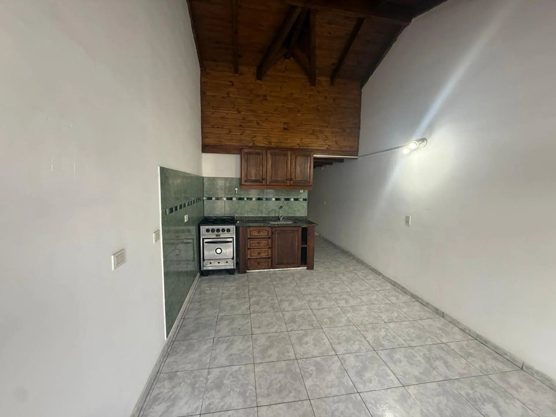 ALQUILER DE DEPARTAMENTO EN BELLA VISTA foto 5