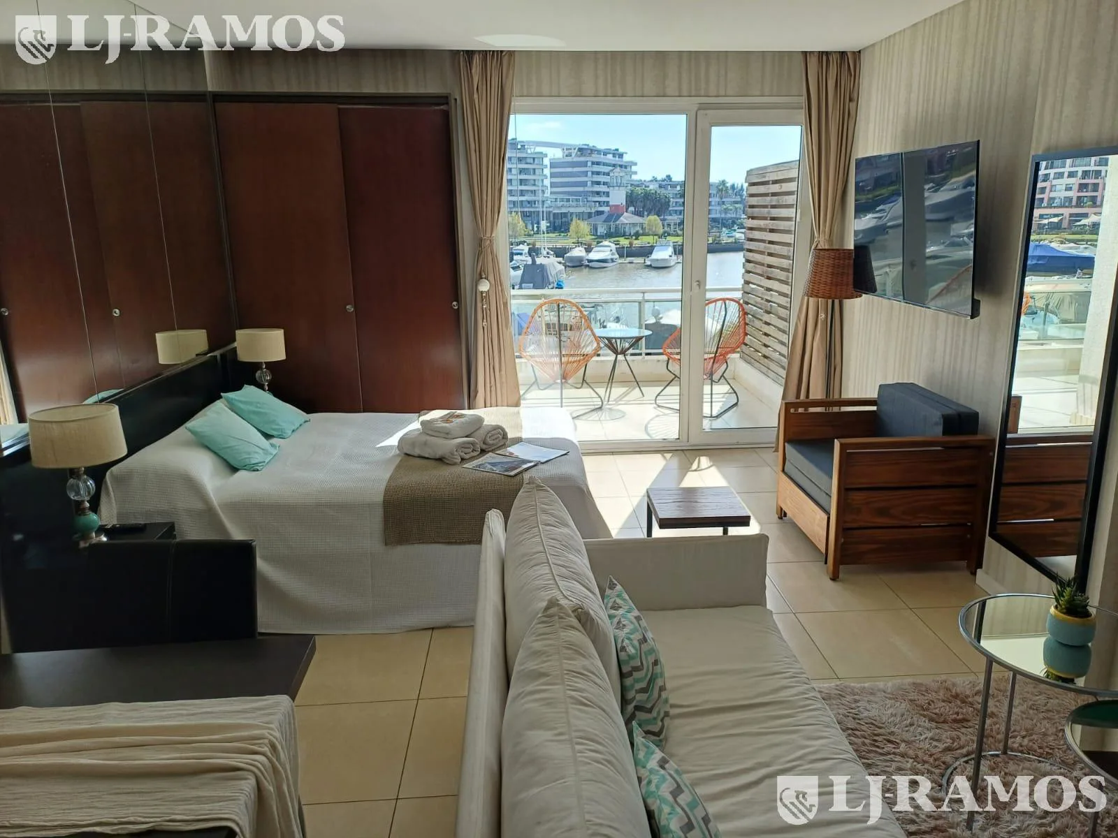 Departamento monoambiente en venta en Wyndham Condominios foto 4