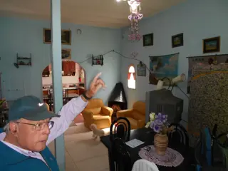 Casa en PH y Departamento en Tesei foto 5