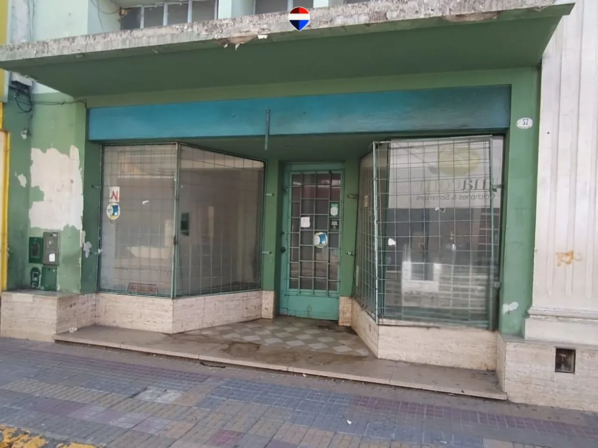 Gran propiedad comercial con 2 locales y mucho más foto 4