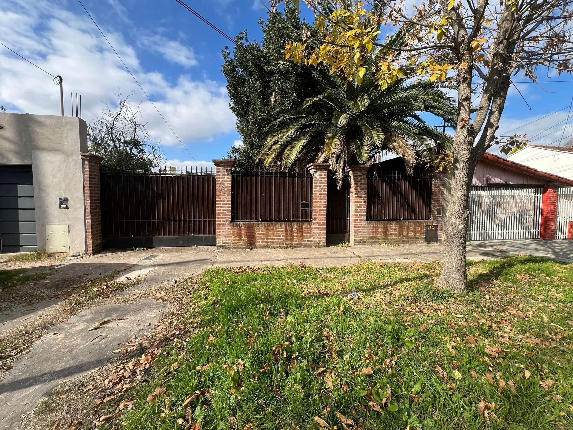 Venta de terreno en Remedios de Escalada foto 2