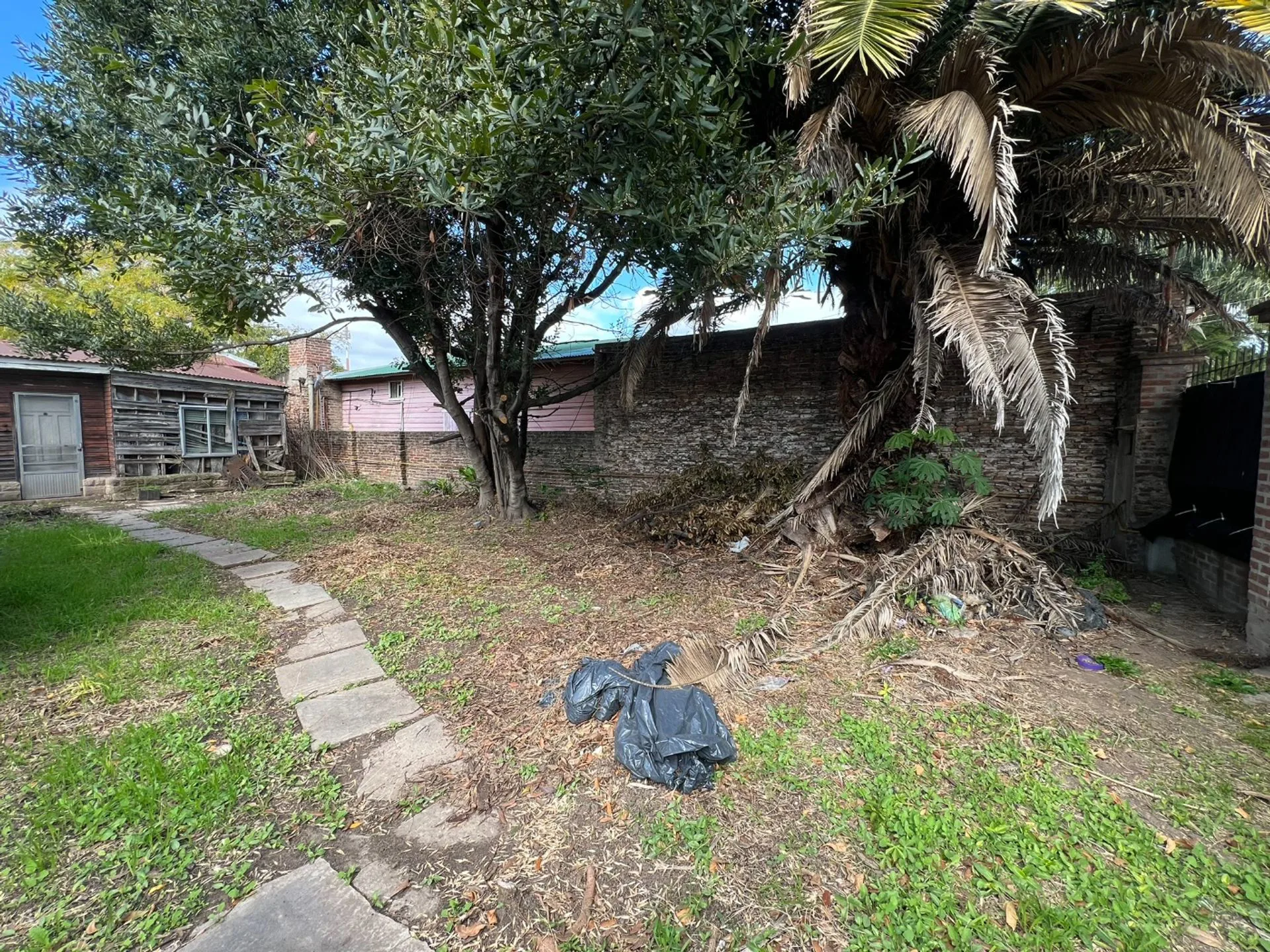 Venta de terreno en Remedios de Escalada foto 4