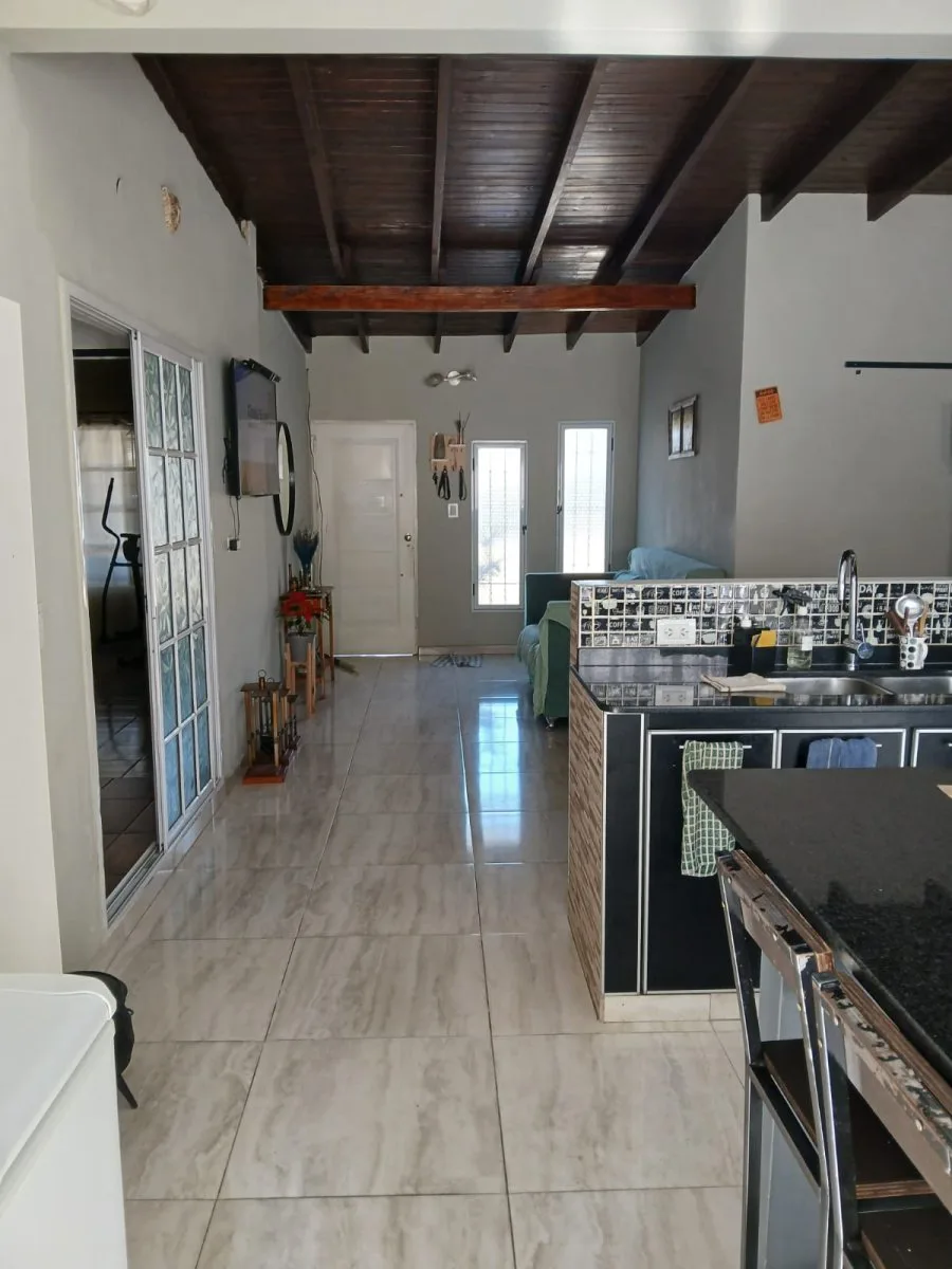 VENTA- CASA DE 4 AMBIENTES, GREGORIO DE LAFERRERE foto 2