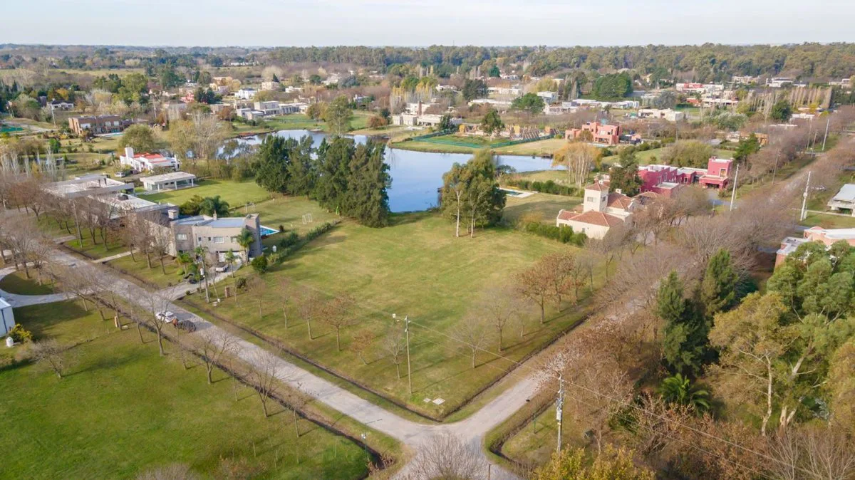 LOTE EN VENTA EN FINCAS DE SAN VICENTE A LA LAGUNA foto 3