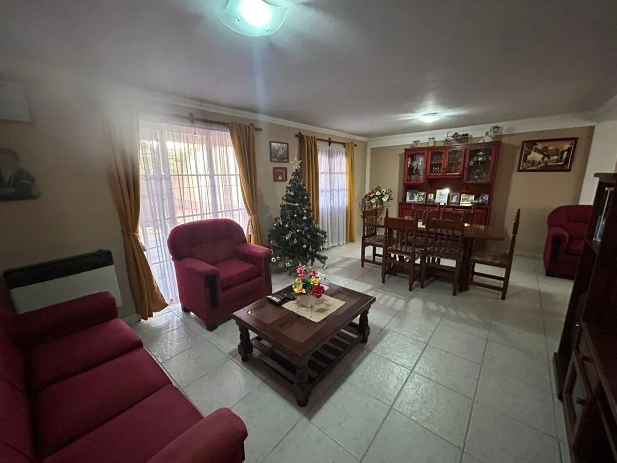 VENTA CASA ZONA SUR CAMINO A LA ISLA 6 DORMITORIOS foto 3