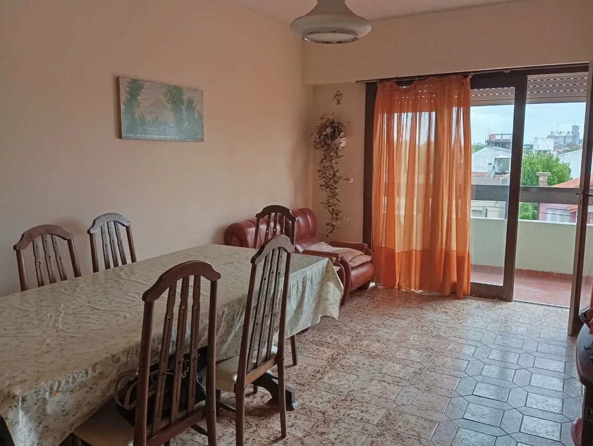 DEPTO 3 AMBIENTES EN VENTA, AMOBLADO, VISTA AL MAR foto 4