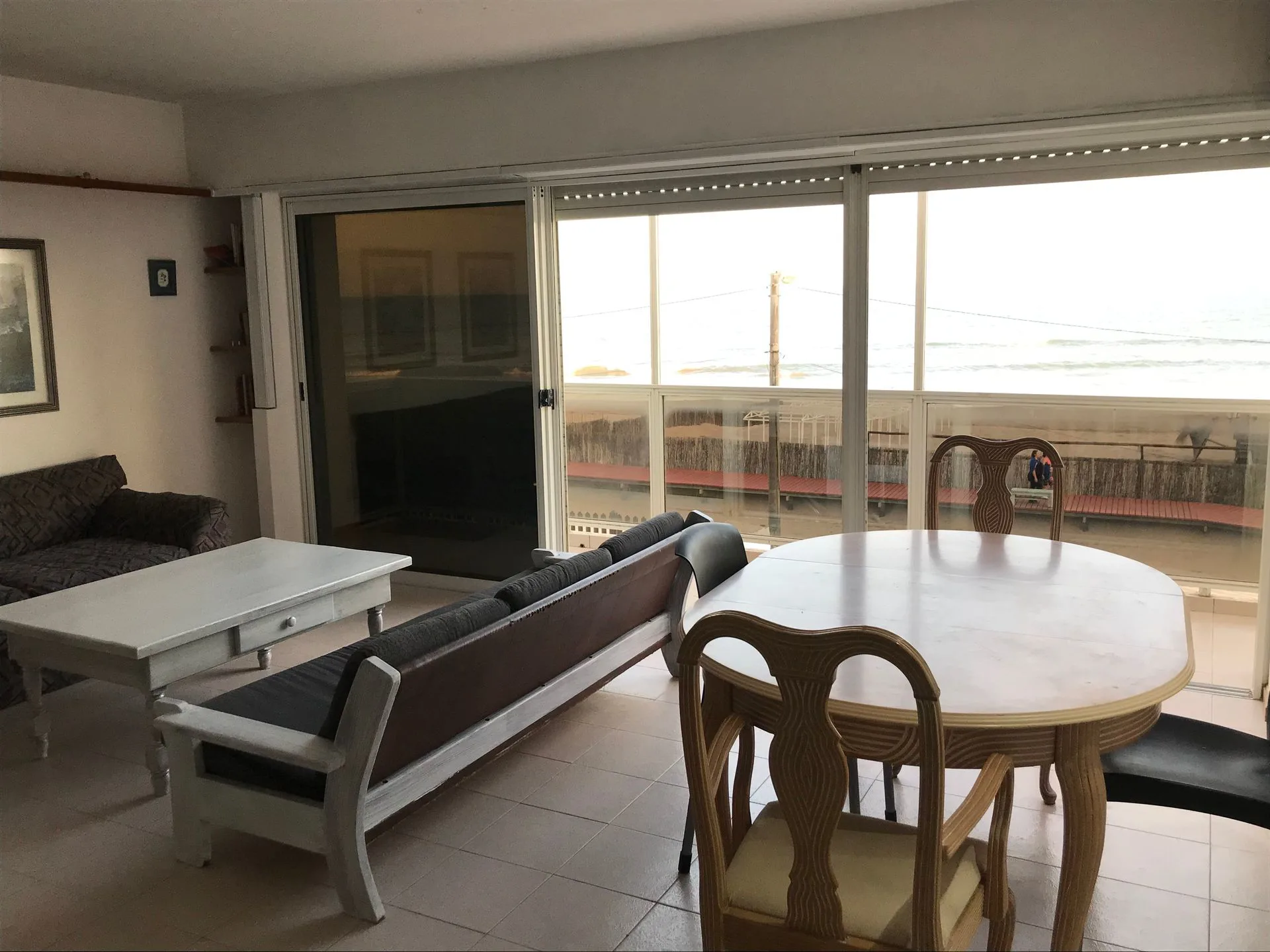 VENTA DE DEPARTAMENTO EN VILLA GESELL VISTA AL MAR foto 2