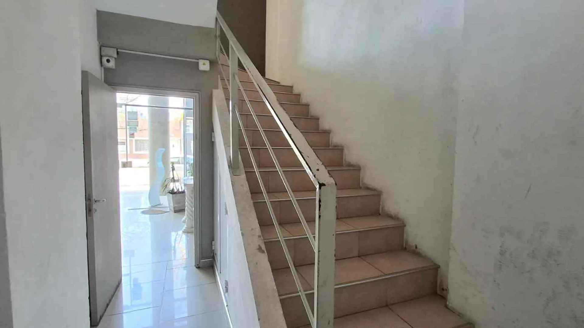 Alquiler departamento de 1 dormitorio amplio. foto 4
