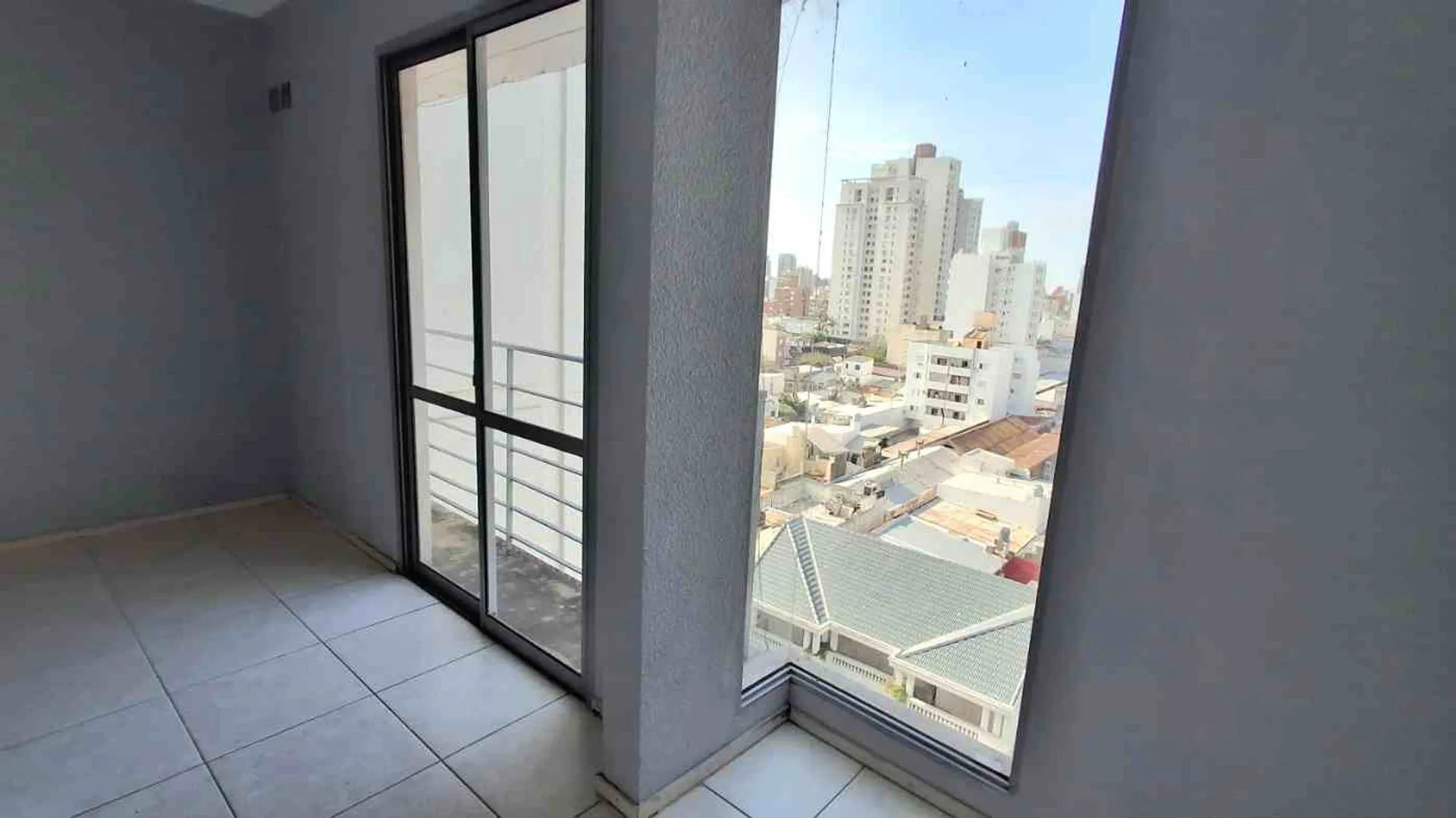 Alquiler departamento de 1 dormitorio amplio. foto 5