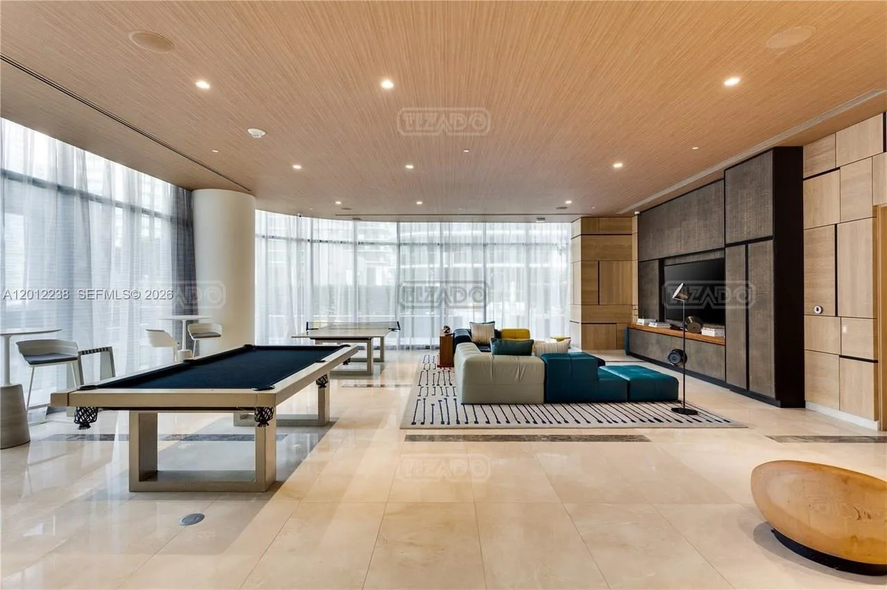 45 SW 9th #1604 foto 5
