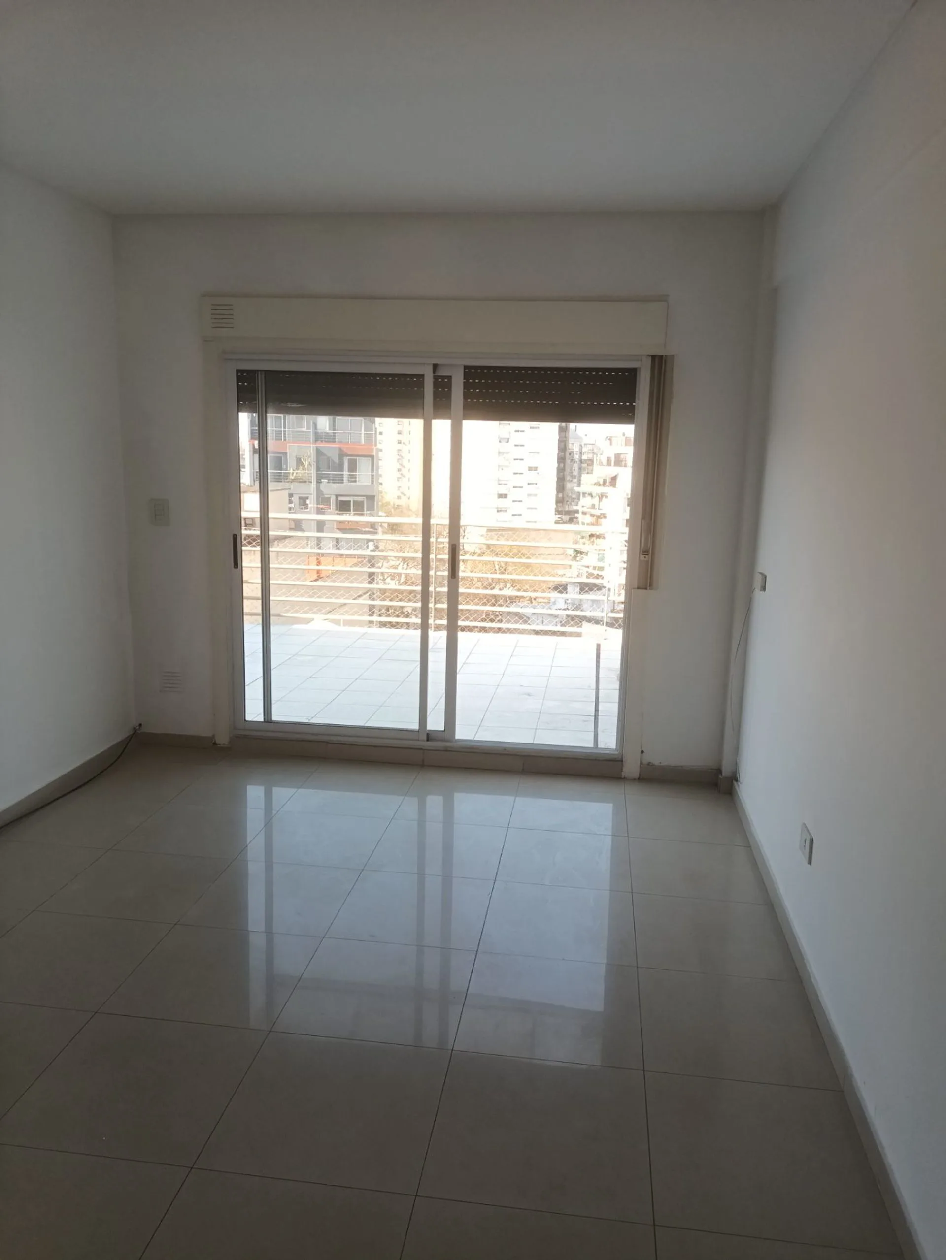 ALQUILER DTO 3 AMB AL FTE. C/BALCON ATERRAZADO foto 5