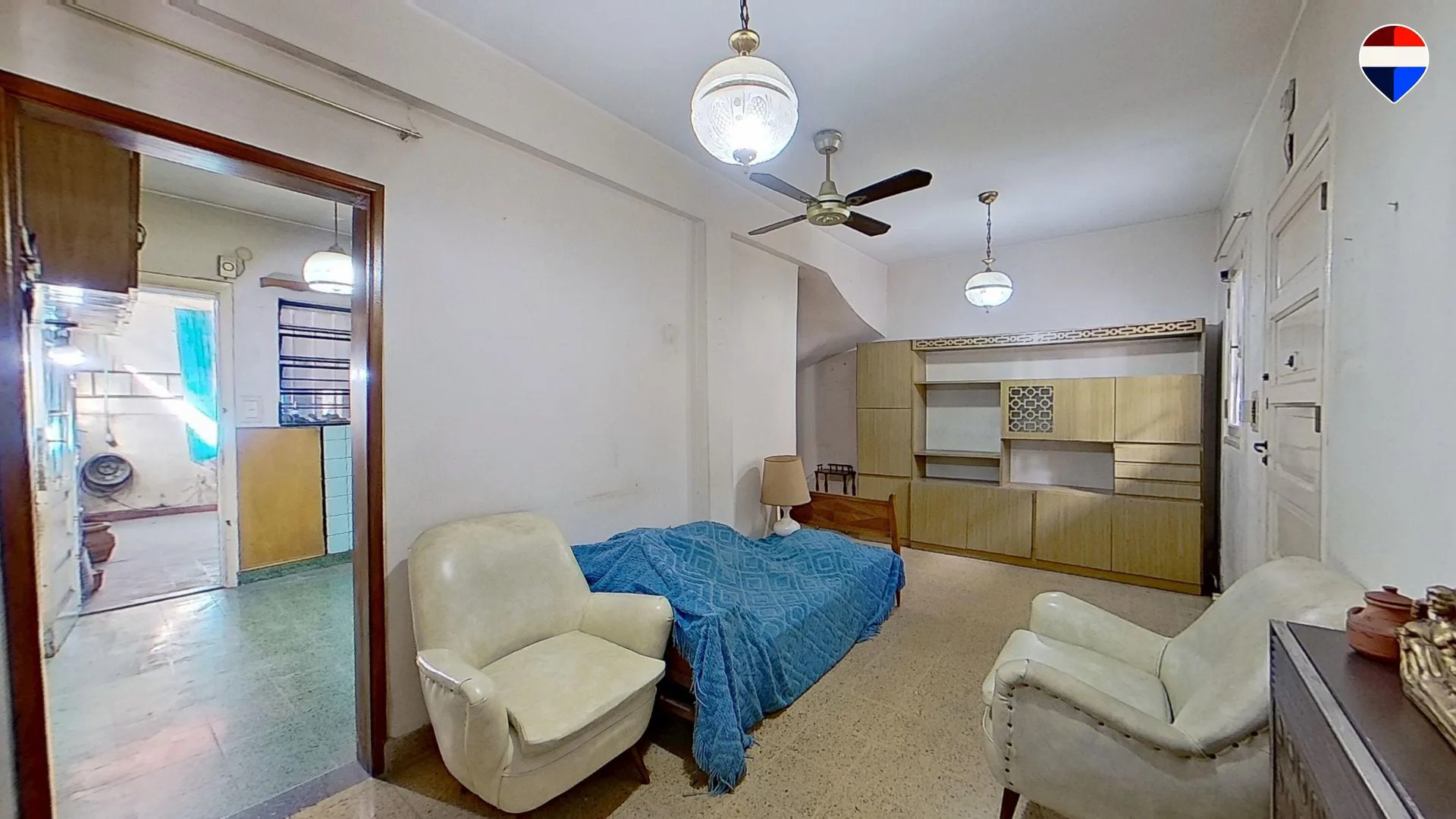 VENTA CASA 4 AMBIENTES CON PATIO Y COCHERA - CABA foto 4