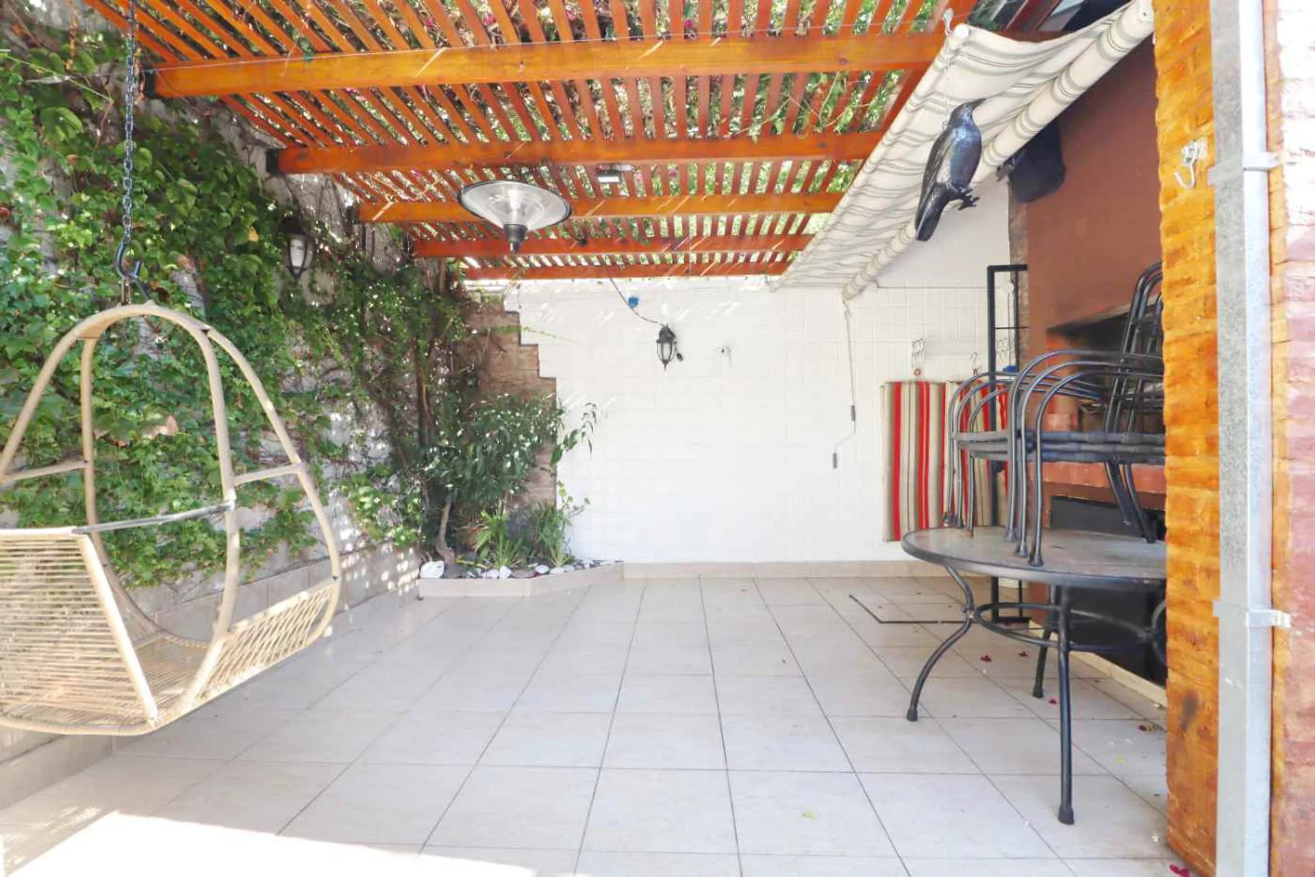 CASA 6 AMBIENTES VENTA RAMOS MEJIA PARRILLA PILETA foto 2