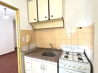 VENTA DEPARTAMENTO 2 AMBIENTES LATERAL - SUPER LUMINOSO - PISO ALTO - ELEODORO LOBOS 200 - CABALLITO foto 5