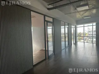 Oficinas SportClub en Escobar!  Excelente ubicación - PG foto 1