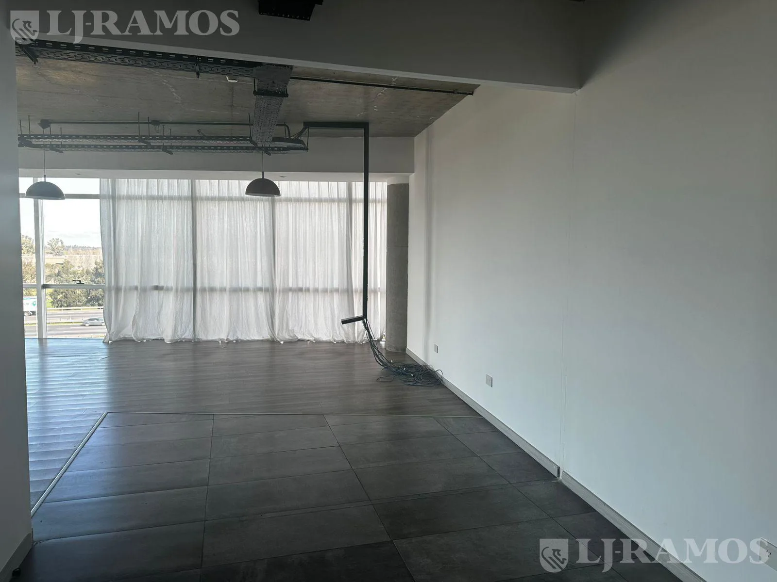 Oficinas SportClub en Escobar!  Excelente ubicación - PG foto 2