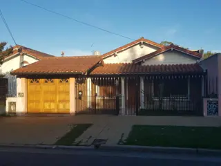 PROPIEDAD EN VENTA EN BELLA VISTA -APTA CREDITO foto 1