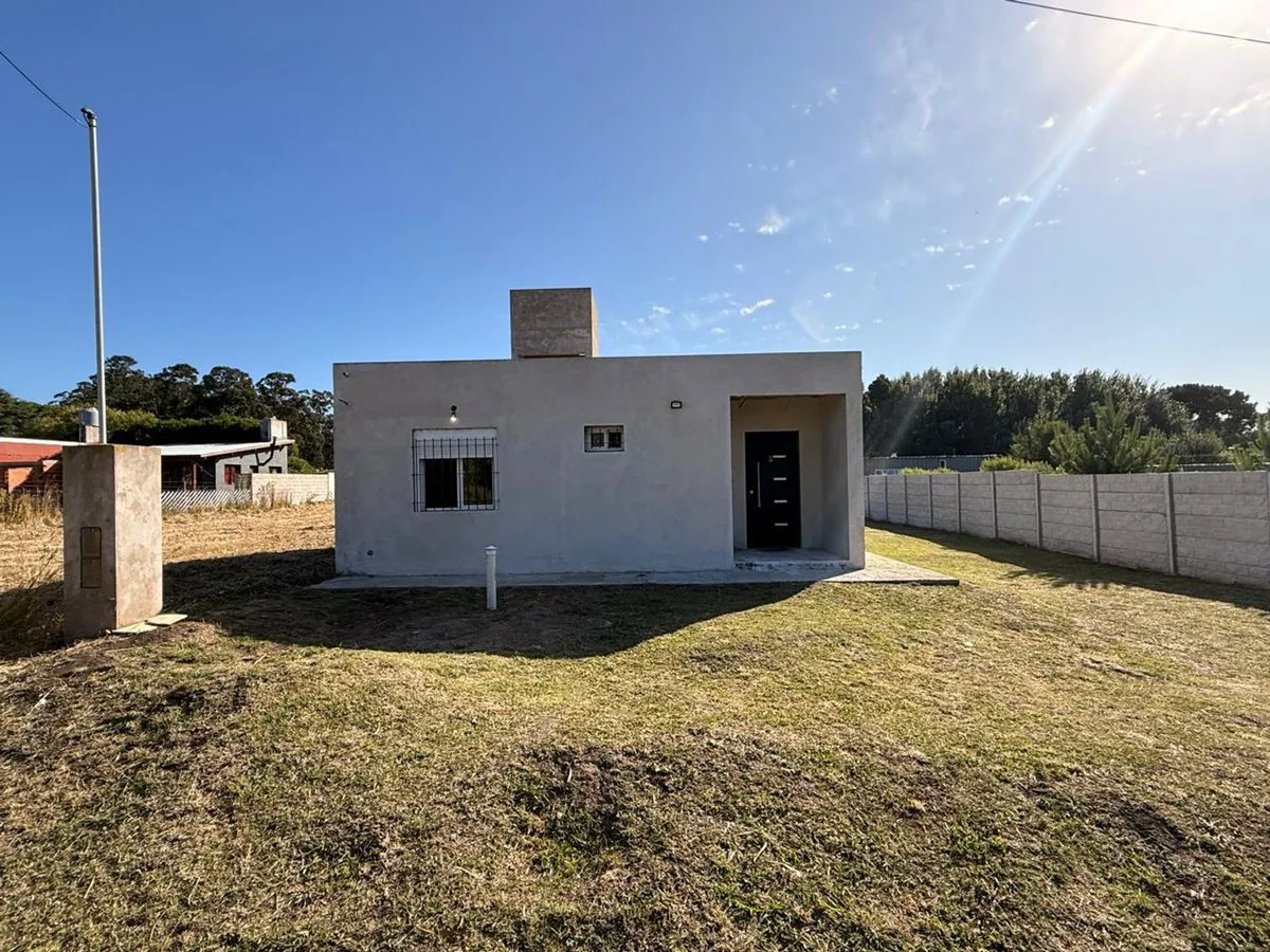 Casa a terminar en Acantilados a 8 cuadras del mar foto 2