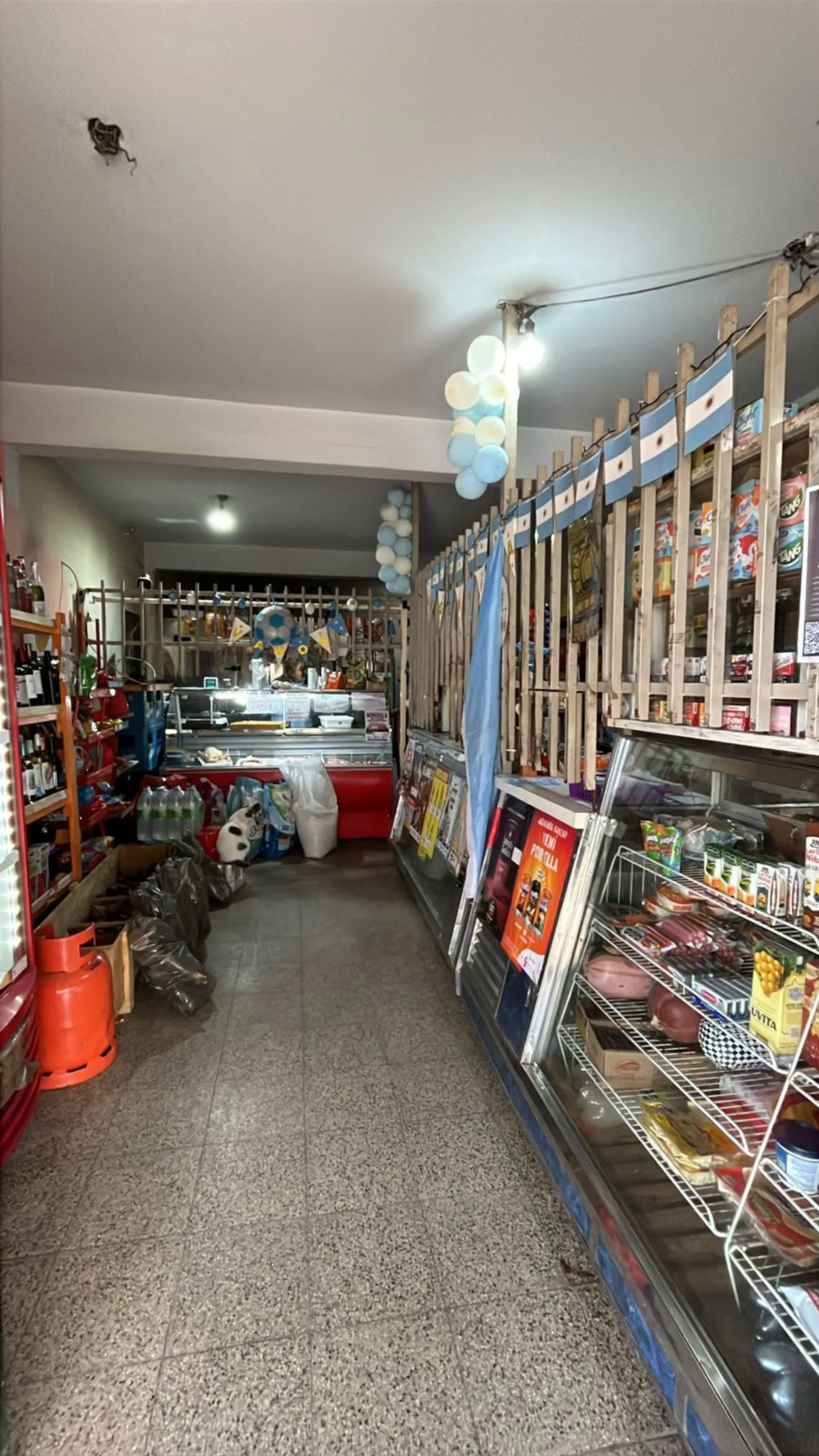 VENTA CASA 5 AMBIENTES CON LOCAL VIRREY DEL PINO foto 3