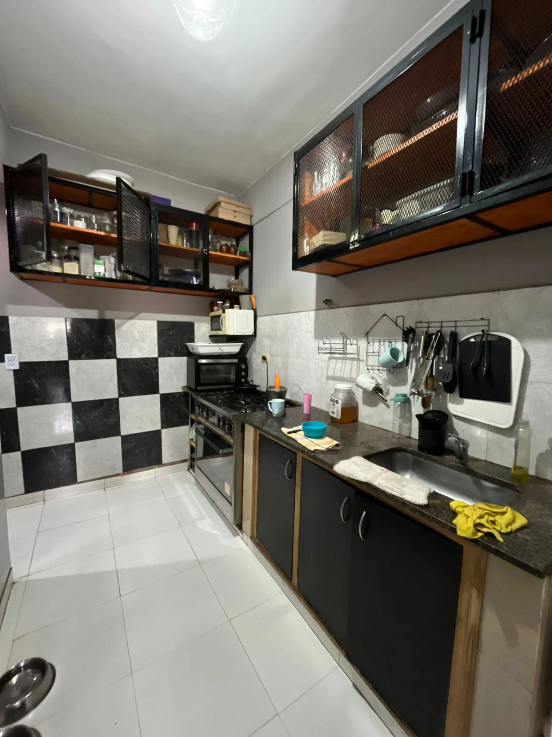 VENTA CASA 5 AMBIENTES CON LOCAL VIRREY DEL PINO foto 5
