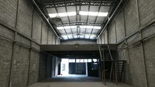 EXCELENTE GALPON DE 350MTS2 - ZONA I/R - SAN MARTIN foto 3