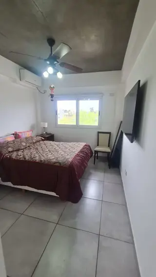 VENTA EXCELENTE DEPARTAMENTO 2 AMBIENTES AL FRENTE EN VILLA LUZURIAGA. APTA CREDITO BANCARIO foto 3