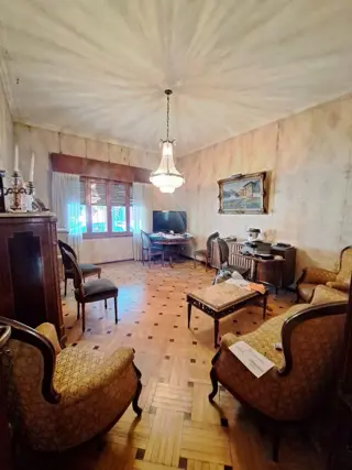 VENDE HERMOSA CASA, LOTE PORPIO EN VILLA GRAL MITRE foto 4