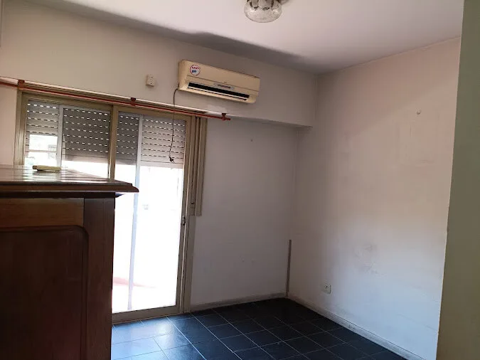 SEMIPISO 4 AMBIENTES AL FRENTE CON BALCON foto 4