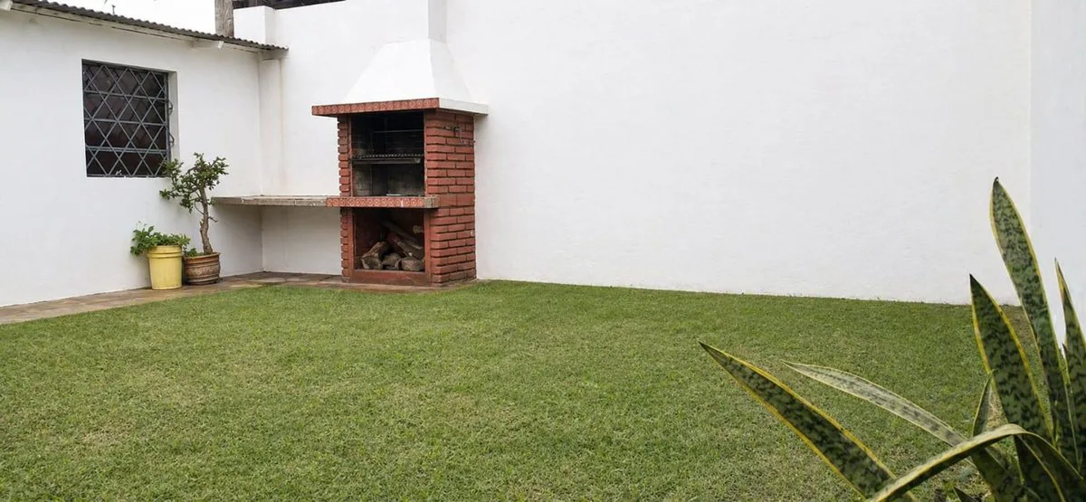 DEPTO 3 AMB. PB. JARDIN Y PARRILLA foto 2