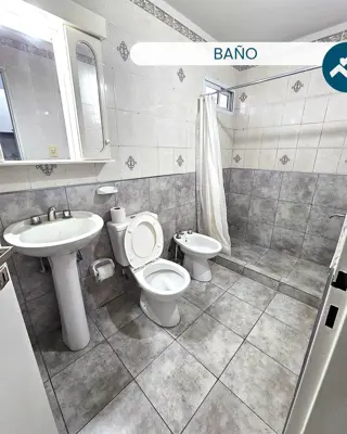 Propiedad Comercial en Venta. Av. Cettour, San José . 298 m2 Cubiertos .Local + Departamento . Inversión Segura foto 5