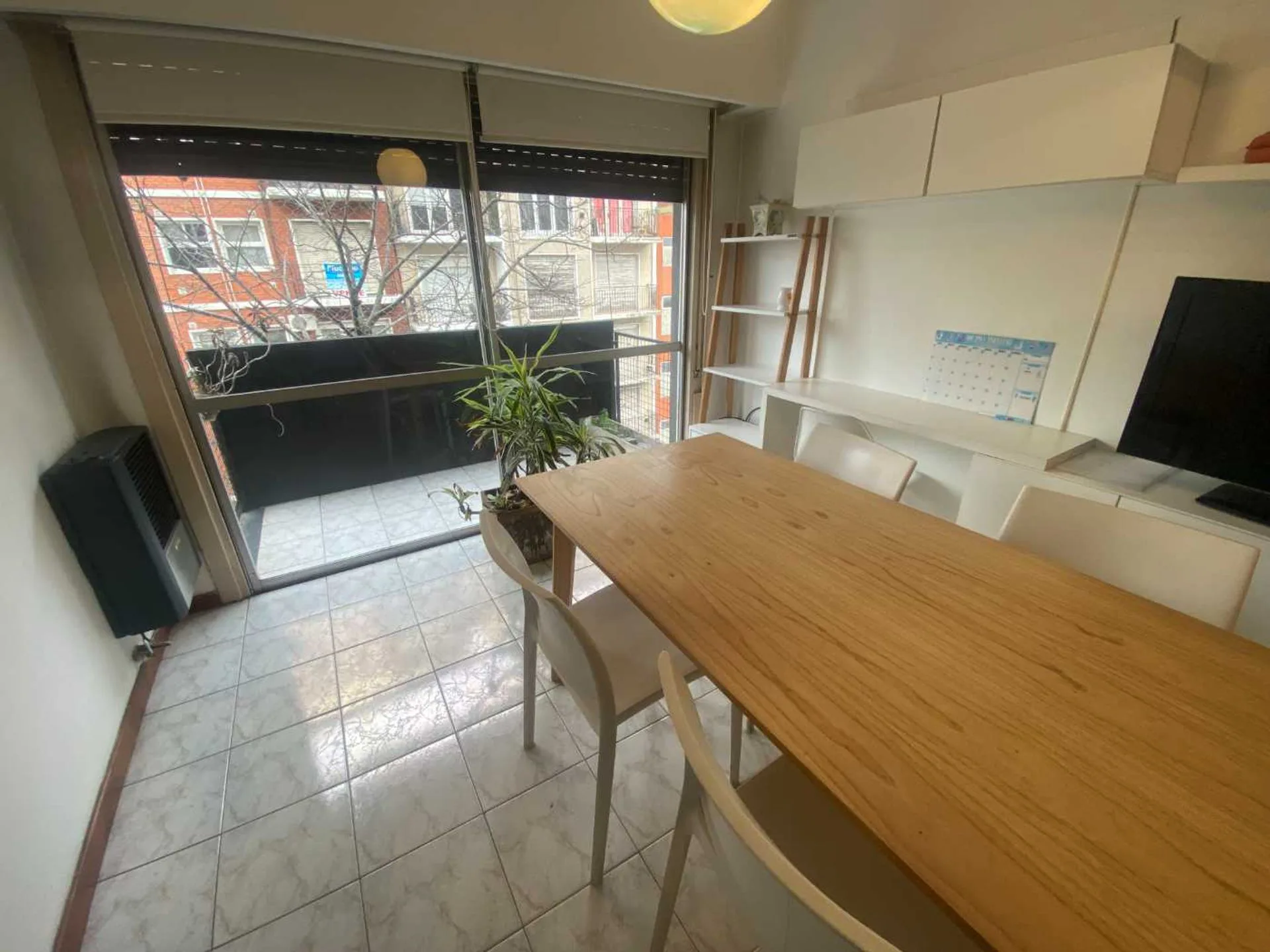 VENTA DEPARTAMENTO 2 AMBIENTES PLAZA COLON foto 2