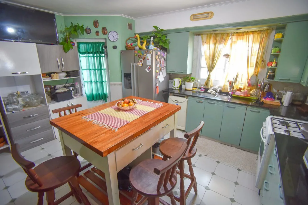 CASA DE CATEGORIA EN SANTO TOMÉ APTA CRÉDITO foto 4