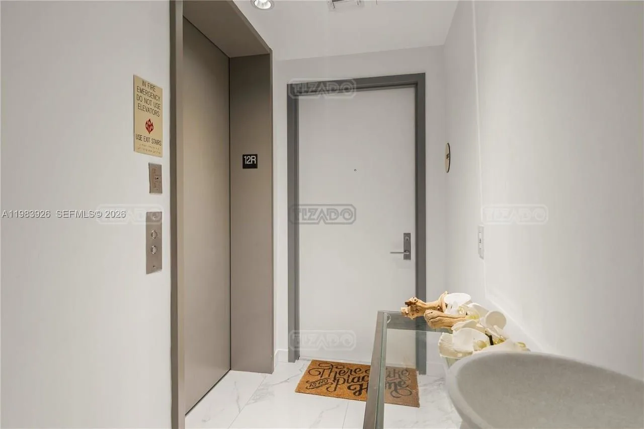 3131 NE 7th Av 3100 foto 2