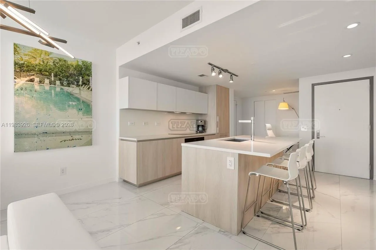 3131 NE 7th Av 3100 foto 3