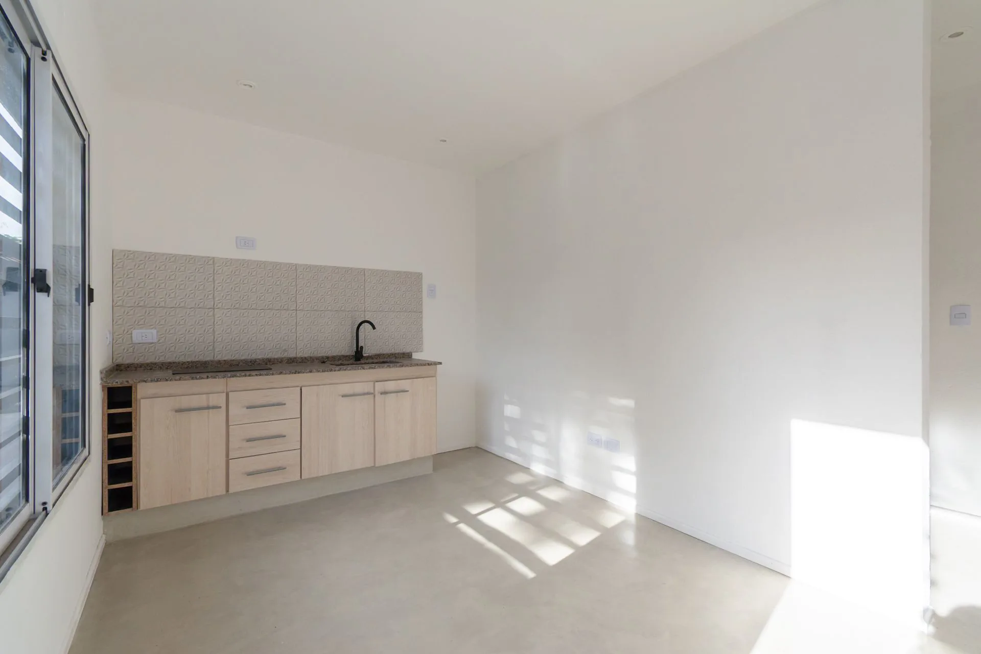 VENTA DEPARTAMENTO PH 2 AMB PATIO ITUZAINGO PB foto 5