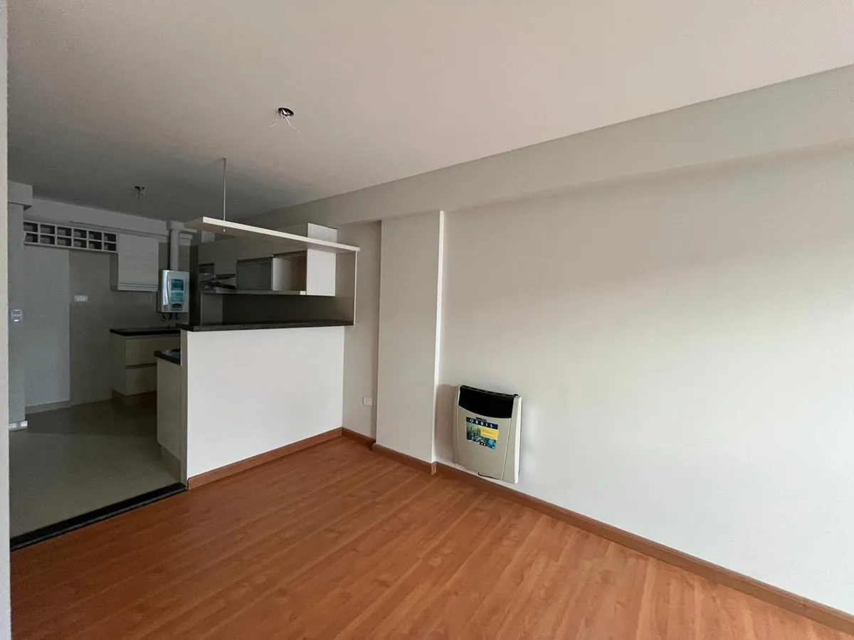 VENTA 1 DORMITORIO FRENTE AL PARQUE URQUIZA foto 2