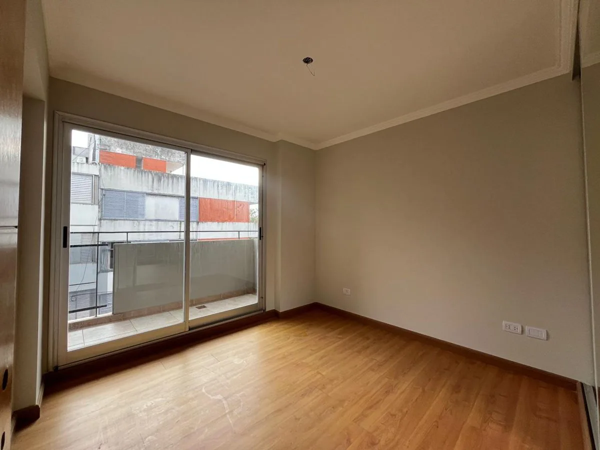 VENTA 1 DORMITORIO FRENTE AL PARQUE URQUIZA foto 4