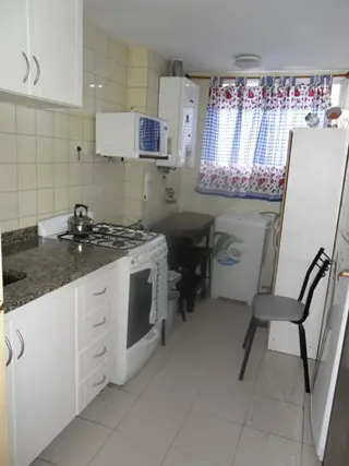 EXCELENTE DEPARTAMENTO DE 3 AMBIENTES EN VENTA EN MIRAMAR CENTRICO SOBRE AVENIDA foto 3