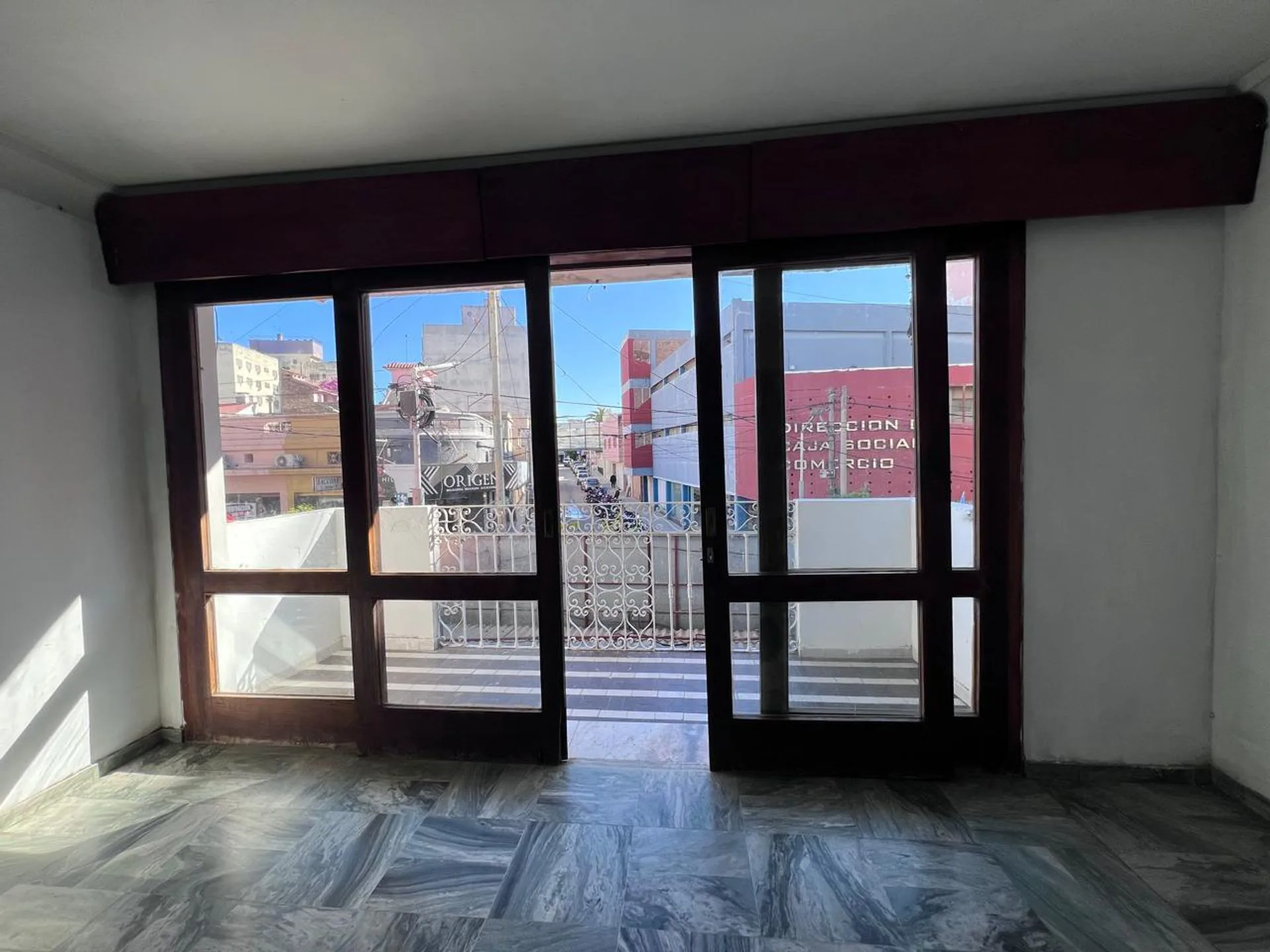 VENTA DEPARTAMENTO CÉNTRICO EN TERMAS DE RÍO HONDO foto 3