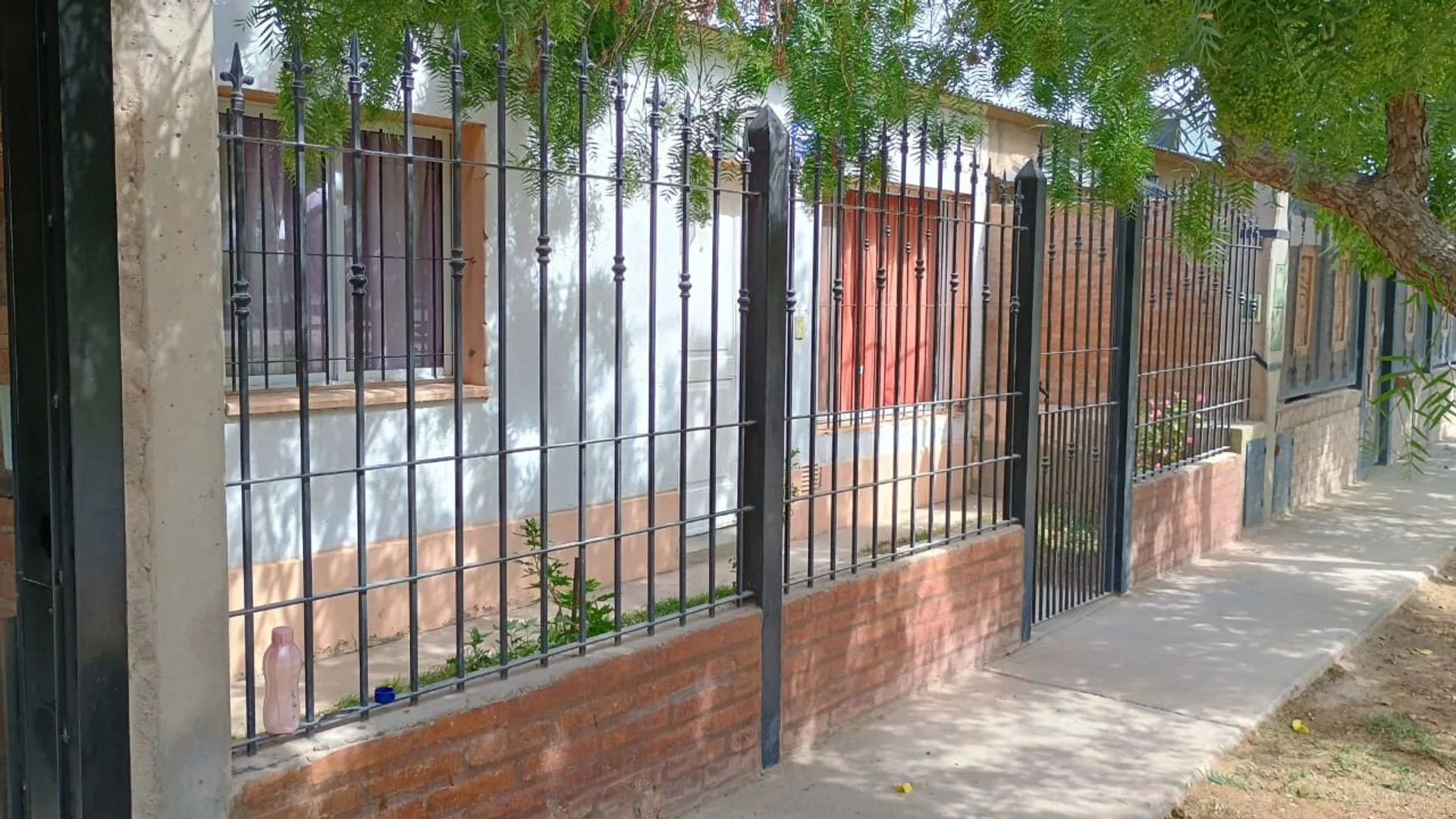 CASA EN VENTA, CENTENARIO foto 2
