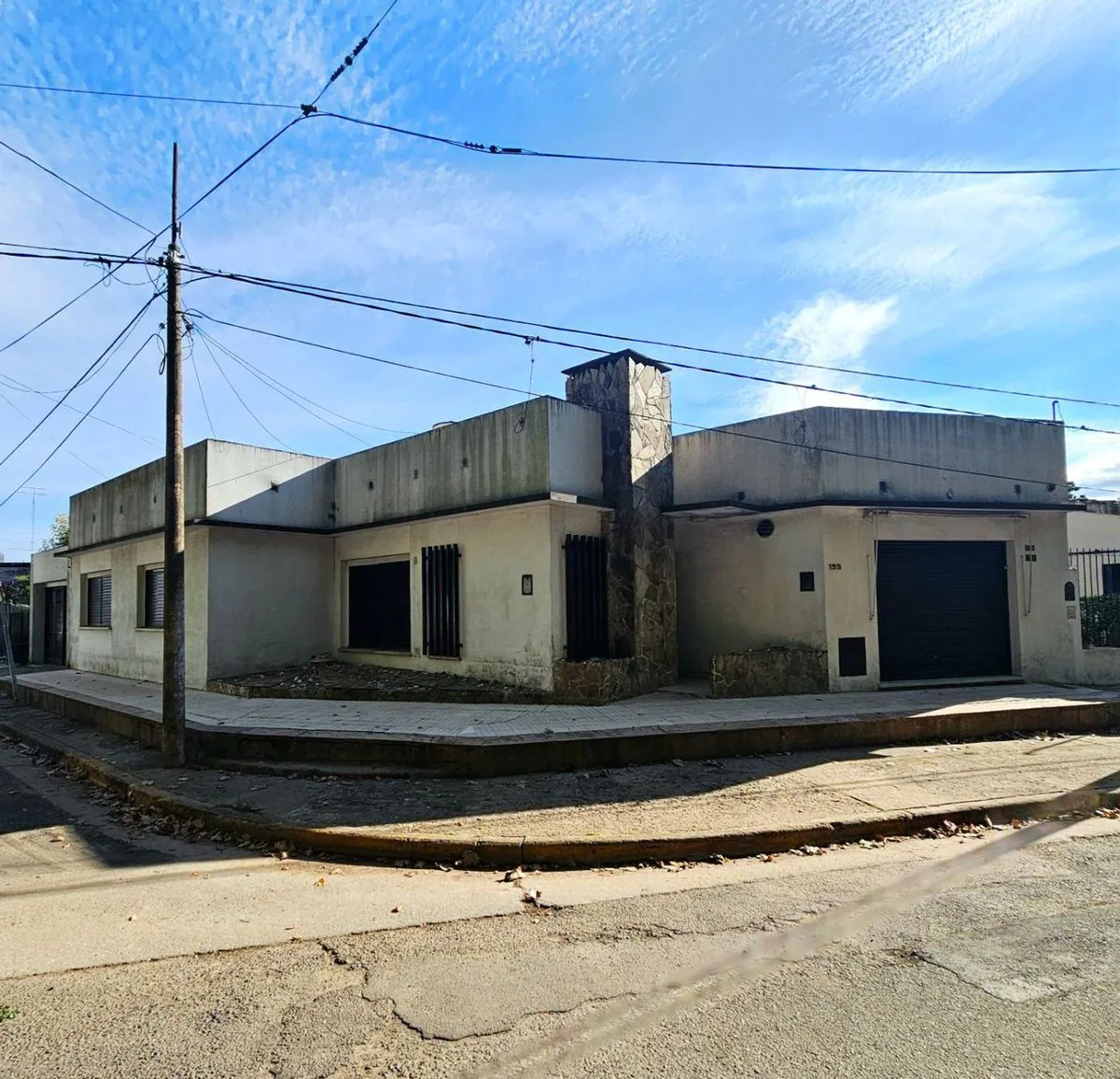 VENTA CASA 2 DORM+COMERCIO GRAL ROJO AP. CREDITO