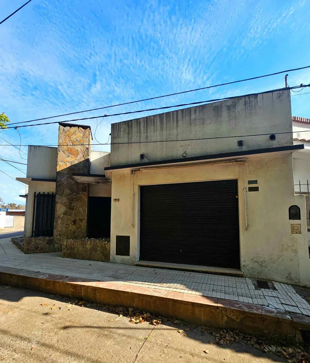 VENTA CASA 2 DORM+COMERCIO GRAL ROJO AP. CREDITO foto 2