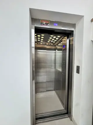 Se Alquila Departamento de 1 Dormitorio a Estrenar en Centro Sur con Cochera foto 5