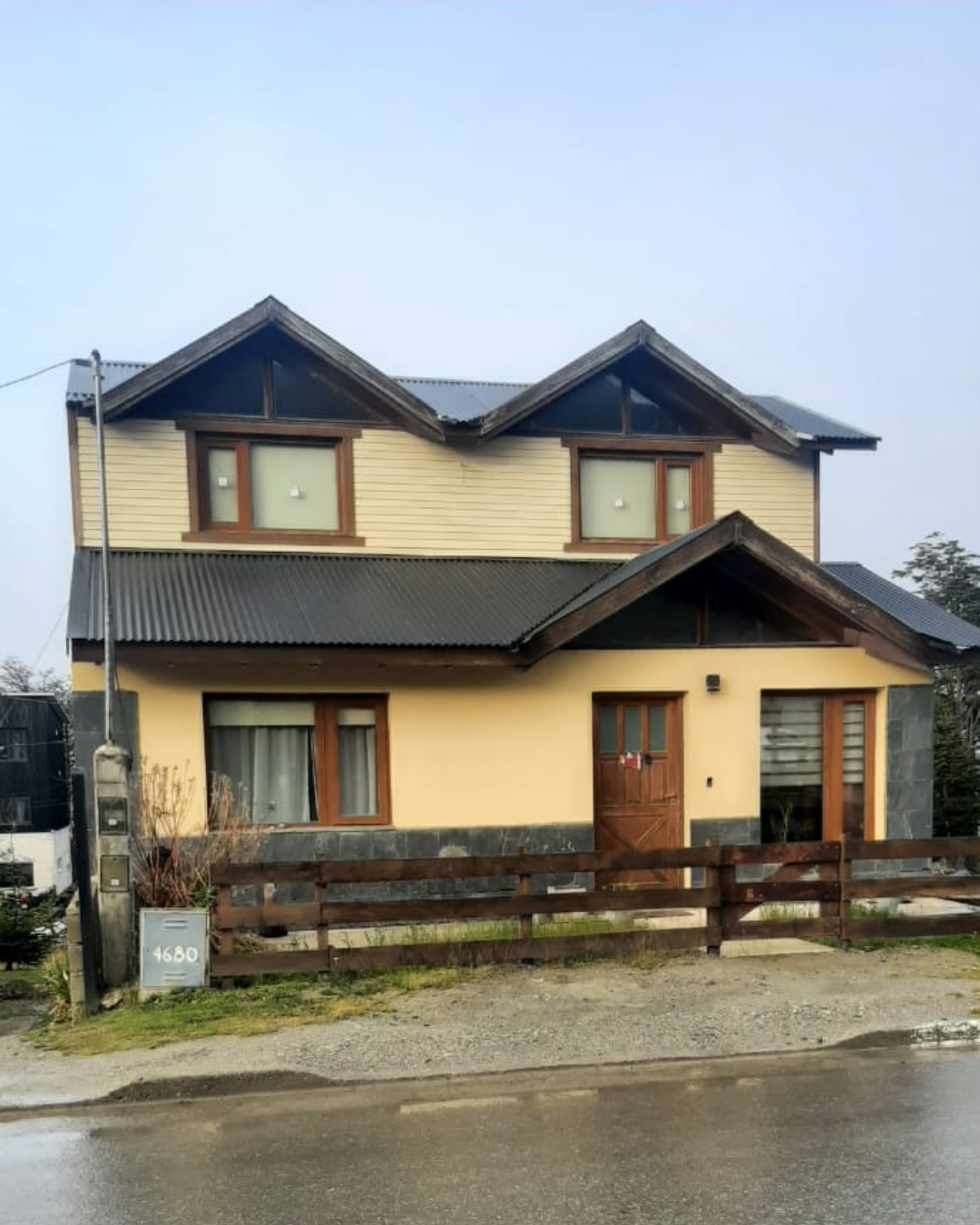 VENTA – CASA – USHUAIA foto 2