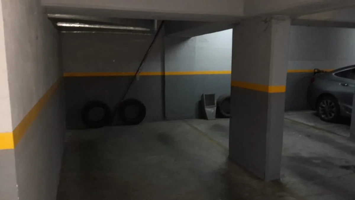 Venta cochera fija foto 4