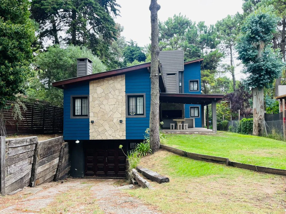 VENTA CASA VALERIA DEL MAR CINCO AMBIENTES foto 4