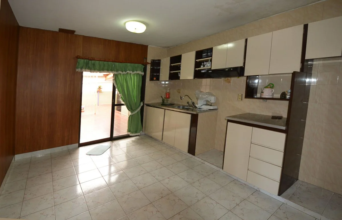 Venta casa  4 amb con local.Zona  Comercial foto 4