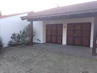 CASA RIO IGUAZU PARA 9 PERSONAS A MEDIA CUADRA DEL MAR foto 2