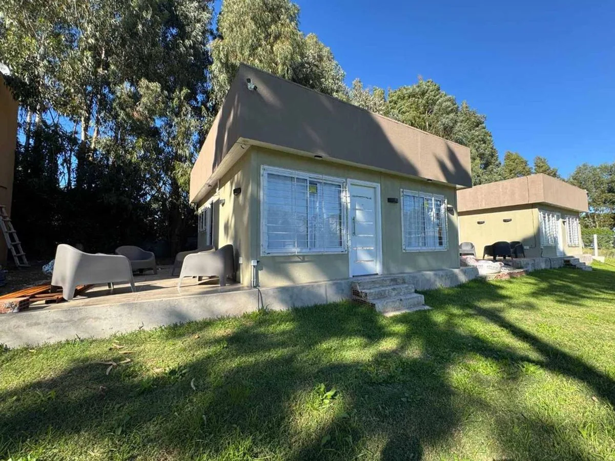 Venta complejo 3 casas con pileta Acantilados foto 2